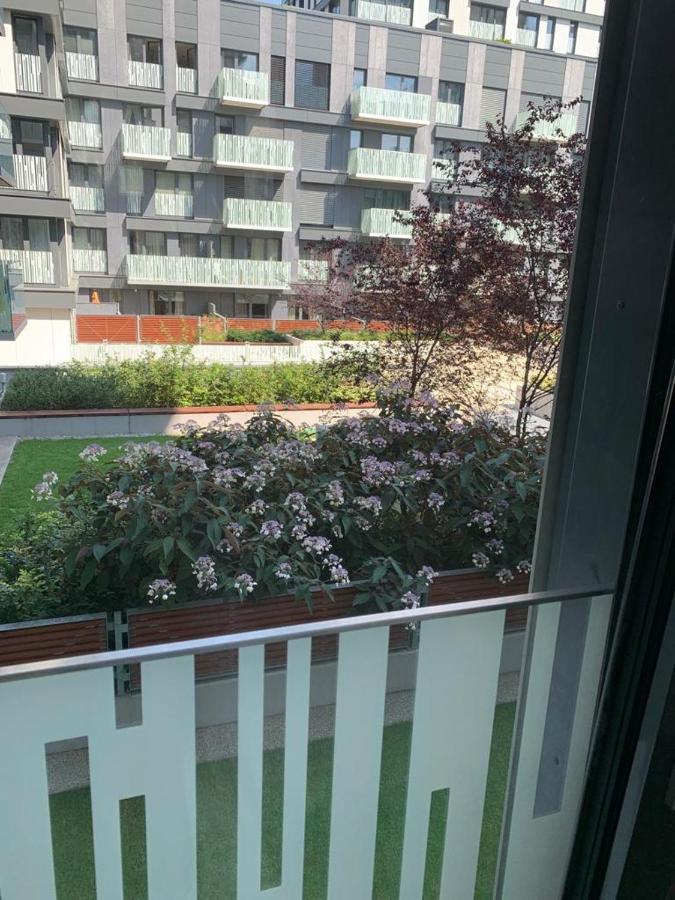 Residence Garden Tower - 8 Min Do Centra, Garaz Прага Екстер'єр фото