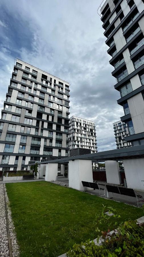 Residence Garden Tower - 8 Min Do Centra, Garaz Прага Екстер'єр фото